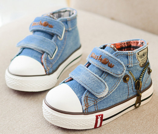 Sneaker Jeans – lichtblauw 